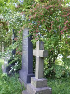 Undercliffe Cemetery Grave stones